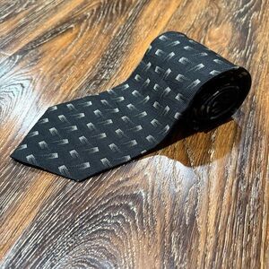 100% Silk Classic Black‎ & White / Gray Patterned Men's Tie Audrey Buckner